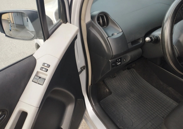 Toyota Yaris cena 10100 przebieg: 285724, rok produkcji 2009 z Krapkowice małe 79